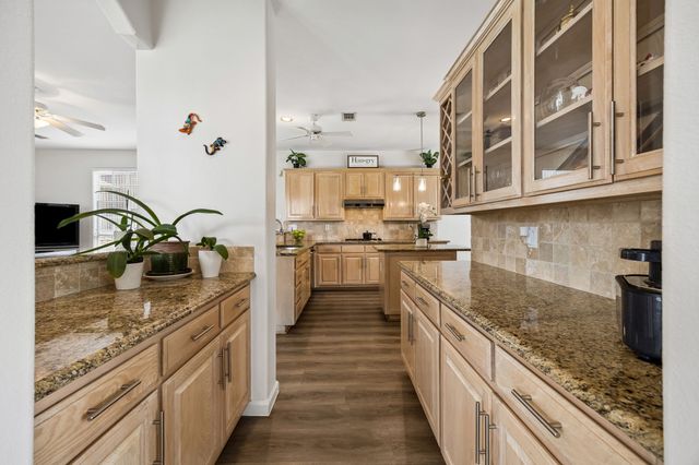 9705 Valley Lake Court, Irving, TX 75063