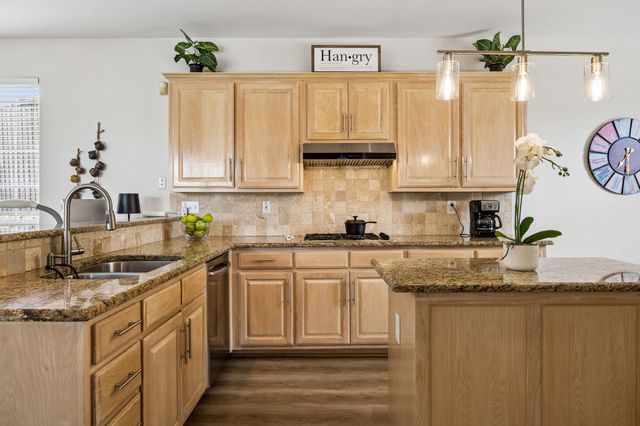 9705 Valley Lake Court, Irving, TX 75063