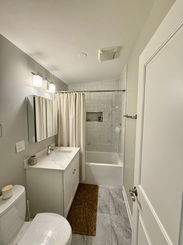 1235 Ferndale Avenue, Highland Park, IL 60035