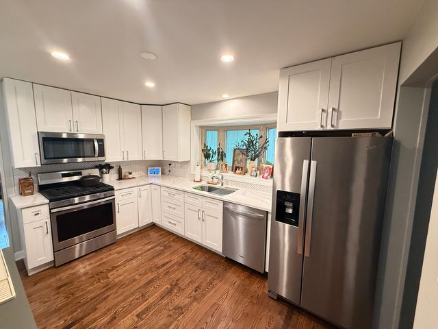 1235 Ferndale Avenue, Highland Park, IL 60035