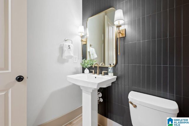 4534 LYNTON DRIVE, Hoover, AL 35244