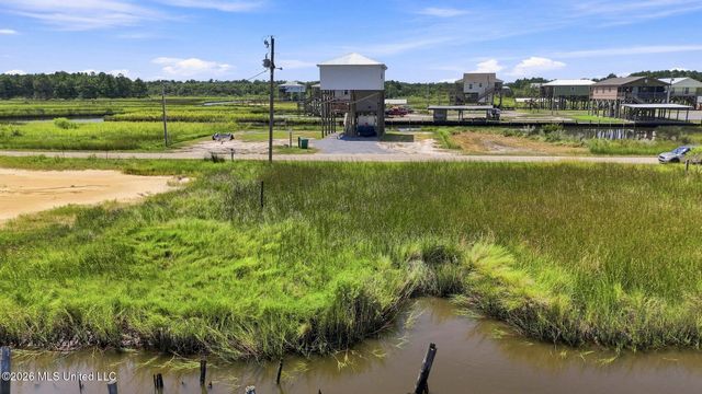9038 Saint Mary Drive, Bay Saint Louis, MS 39520