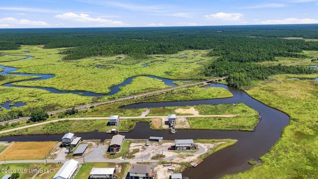 9038 Saint Mary Drive, Bay Saint Louis, MS 39520