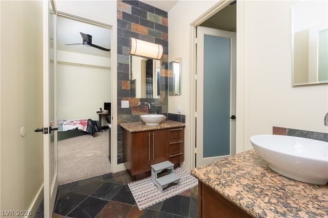 2817 High View Drive, Henderson, NV 89014
