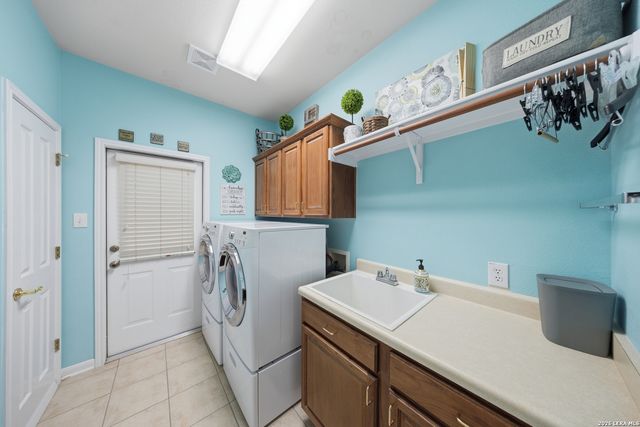 9315 Holly Star, Helotes, TX 78023