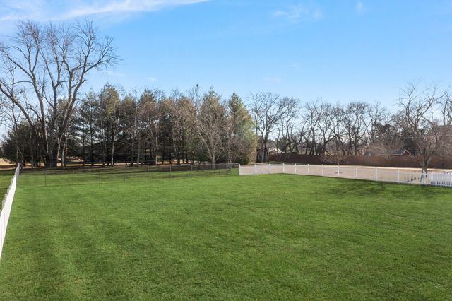 4580 Rockdale Fellowship Rd, Mount Juliet, TN 37122