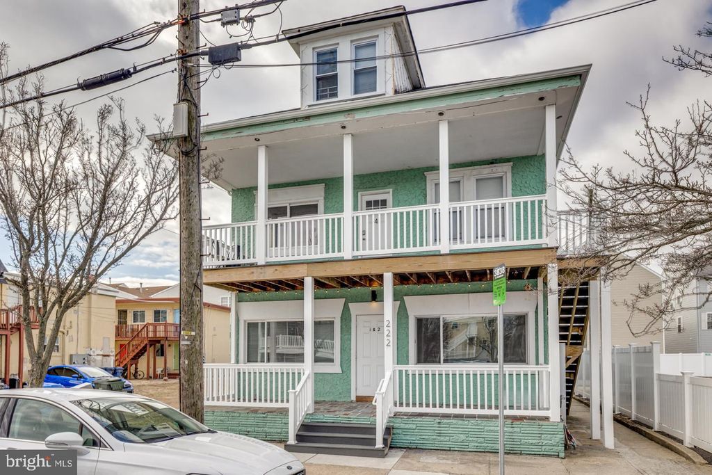 222 E BURK AVE #3, Wildwood, NJ 08260