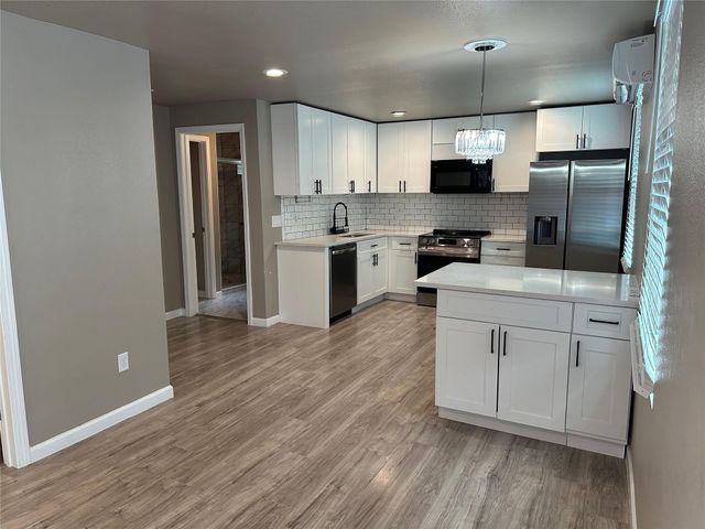 1404 Forest ST B, Georgetown, TX 78626