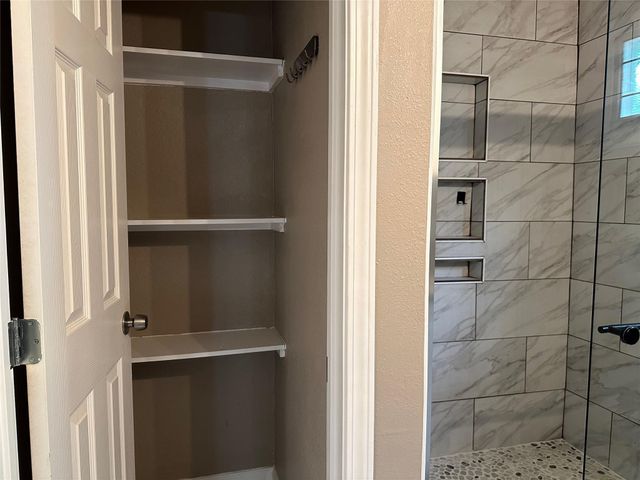 1404 Forest ST B, Georgetown, TX 78626