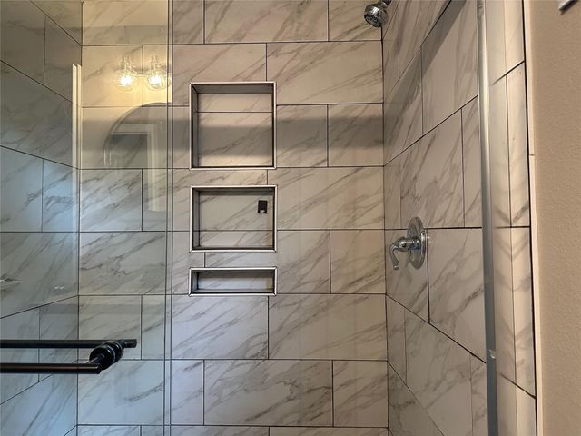 1404 Forest ST B, Georgetown, TX 78626