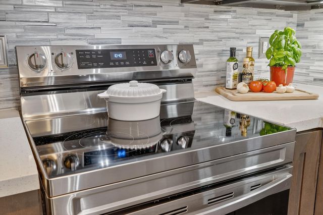 101 Kerr Ct, Folsom, CA 95630