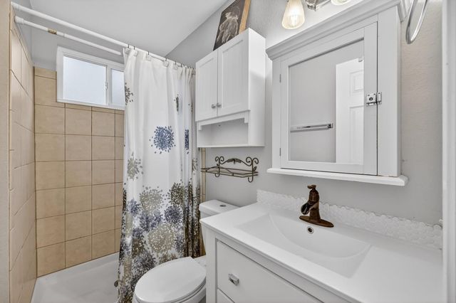 101 Kerr Ct, Folsom, CA 95630