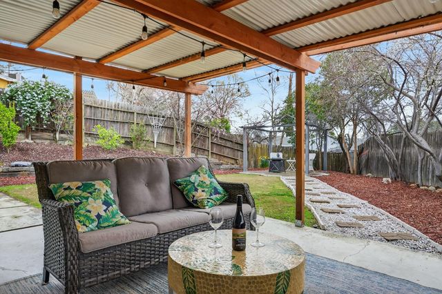 101 Kerr Ct, Folsom, CA 95630