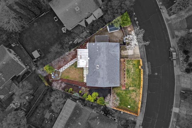 101 Kerr Ct, Folsom, CA 95630