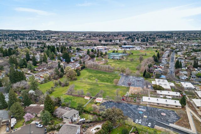 101 Kerr Ct, Folsom, CA 95630