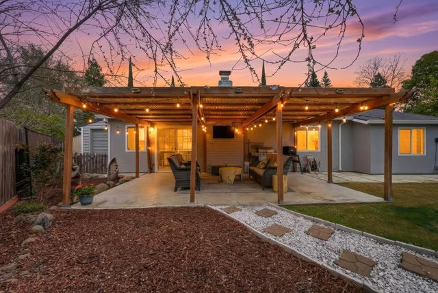 101 Kerr Ct, Folsom, CA 95630