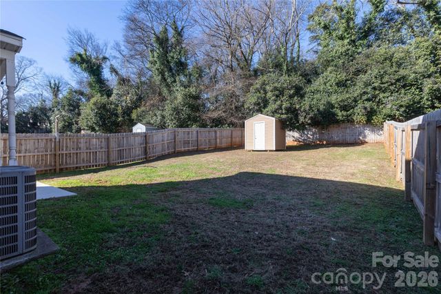 922 Berryhill Road, Charlotte, NC 28208