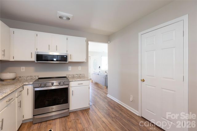 922 Berryhill Road, Charlotte, NC 28208