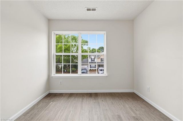 295 Malamute Lane, Greensboro, NC 27407