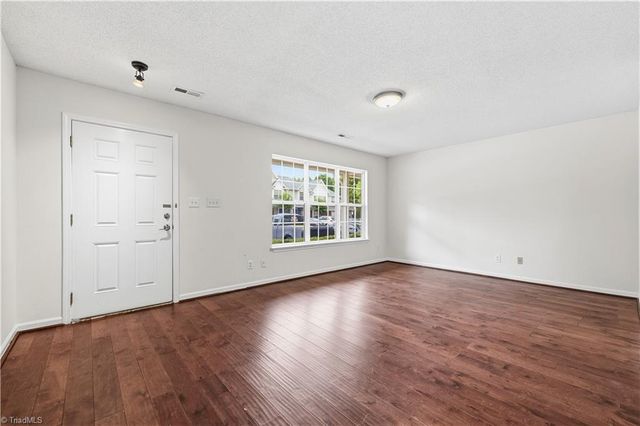 295 Malamute Lane, Greensboro, NC 27407