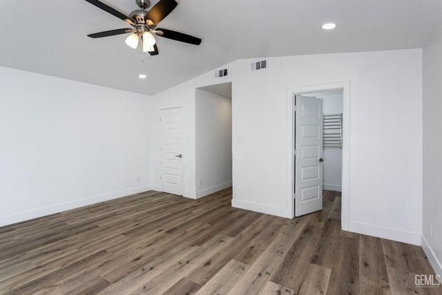 1412 Castaic Avenue, Bakersfield, CA 93308