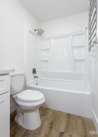 1412 Castaic Avenue, Bakersfield, CA 93308