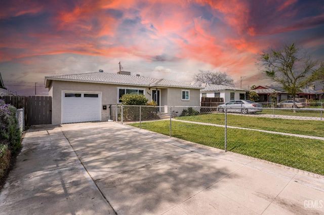 1412 Castaic Avenue, Bakersfield, CA 93308