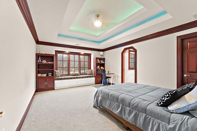 1458 Spyglass Circle, Chesterton, IN 46304