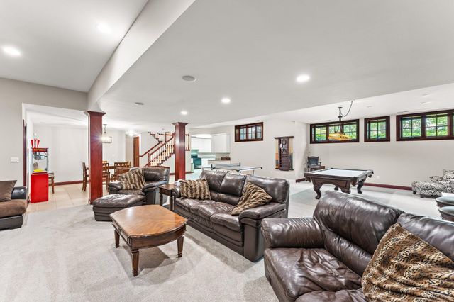 1458 Spyglass Circle, Chesterton, IN 46304