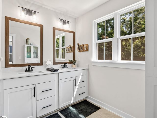 629 Lady Fern Drive, Woodruff, SC 29388