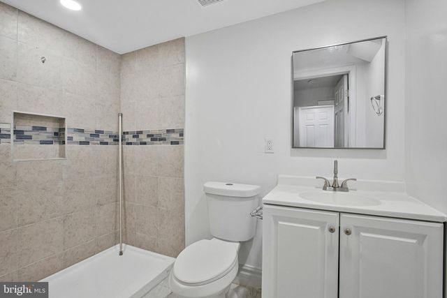 7144 BEXHILL, Baltimore, MD 21244