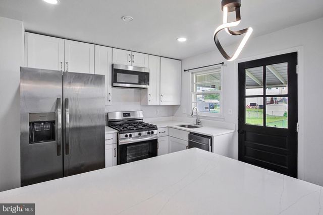 7144 BEXHILL, Baltimore, MD 21244