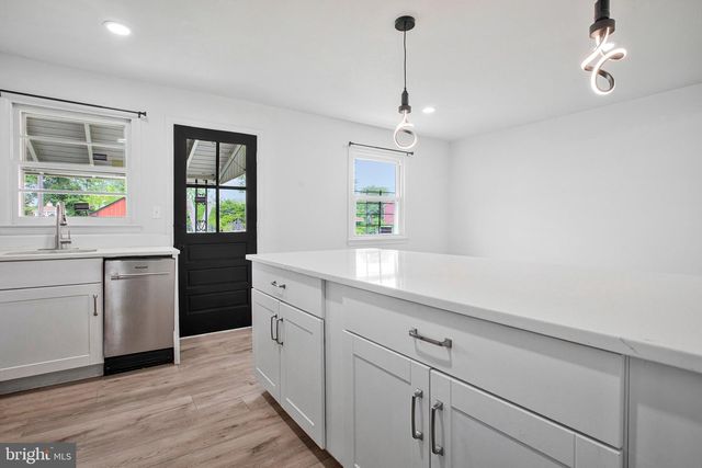 7144 BEXHILL, Baltimore, MD 21244