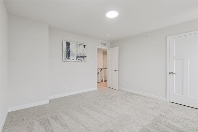 168 Dana Dr, Ohio Twp, PA 15143