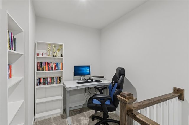 168 Dana Dr, Ohio Twp, PA 15143