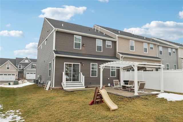 168 Dana Dr, Ohio Twp, PA 15143