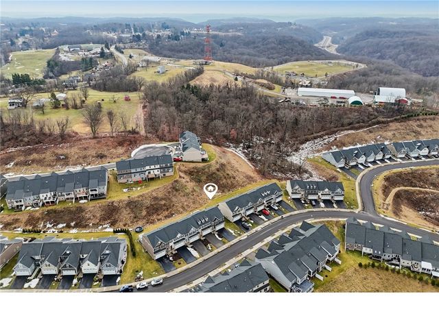 168 Dana Dr, Ohio Twp, PA 15143