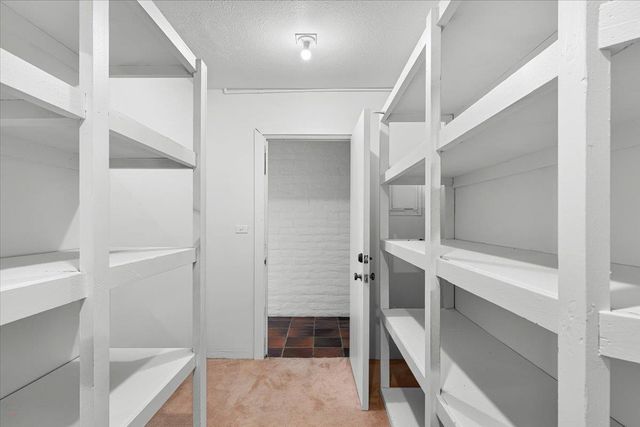 10497 Crystal Dr, Wallace, CA 95224