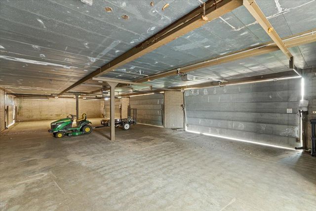 10497 Crystal Dr, Wallace, CA 95224