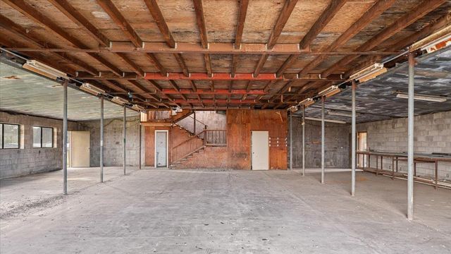 10497 Crystal Dr, Wallace, CA 95224