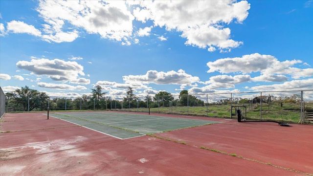 10497 Crystal Dr, Wallace, CA 95224