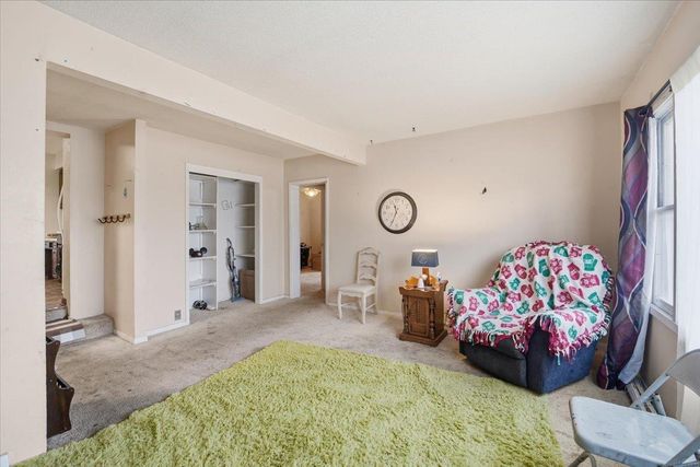 1221 Downing Avenue, Waterloo, IA 50701