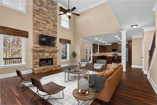 192 Gallery Court, Acworth, GA 30101