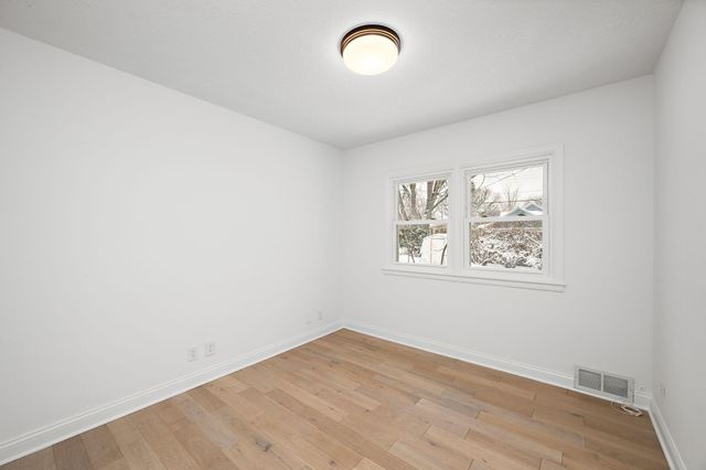 1756 Saunders Avenue, Saint Paul, MN 55116