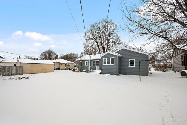 1756 Saunders Avenue, Saint Paul, MN 55116