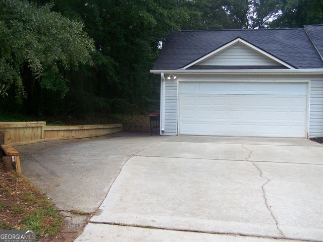 111 Wolf Creek Way, Locust Grove, GA 30248