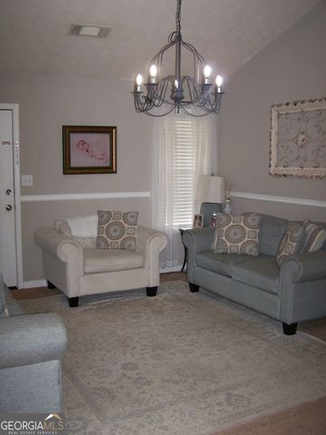 111 Wolf Creek Way, Locust Grove, GA 30248