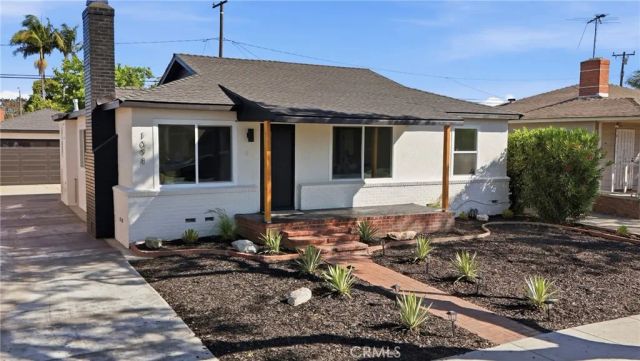 1098 E Ridgewood, Long Beach, CA 90807