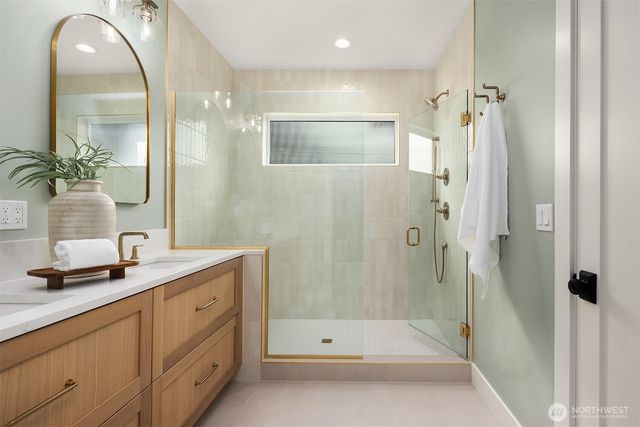 12605 NE 80th Street, Kirkland, WA 98033