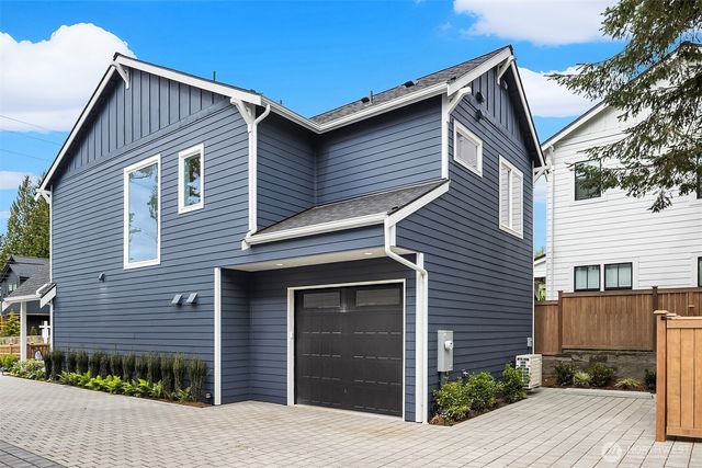 12605 NE 80th Street, Kirkland, WA 98033